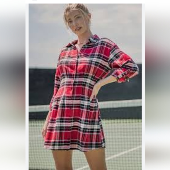 2 women's dresses - Picture 2 of 4